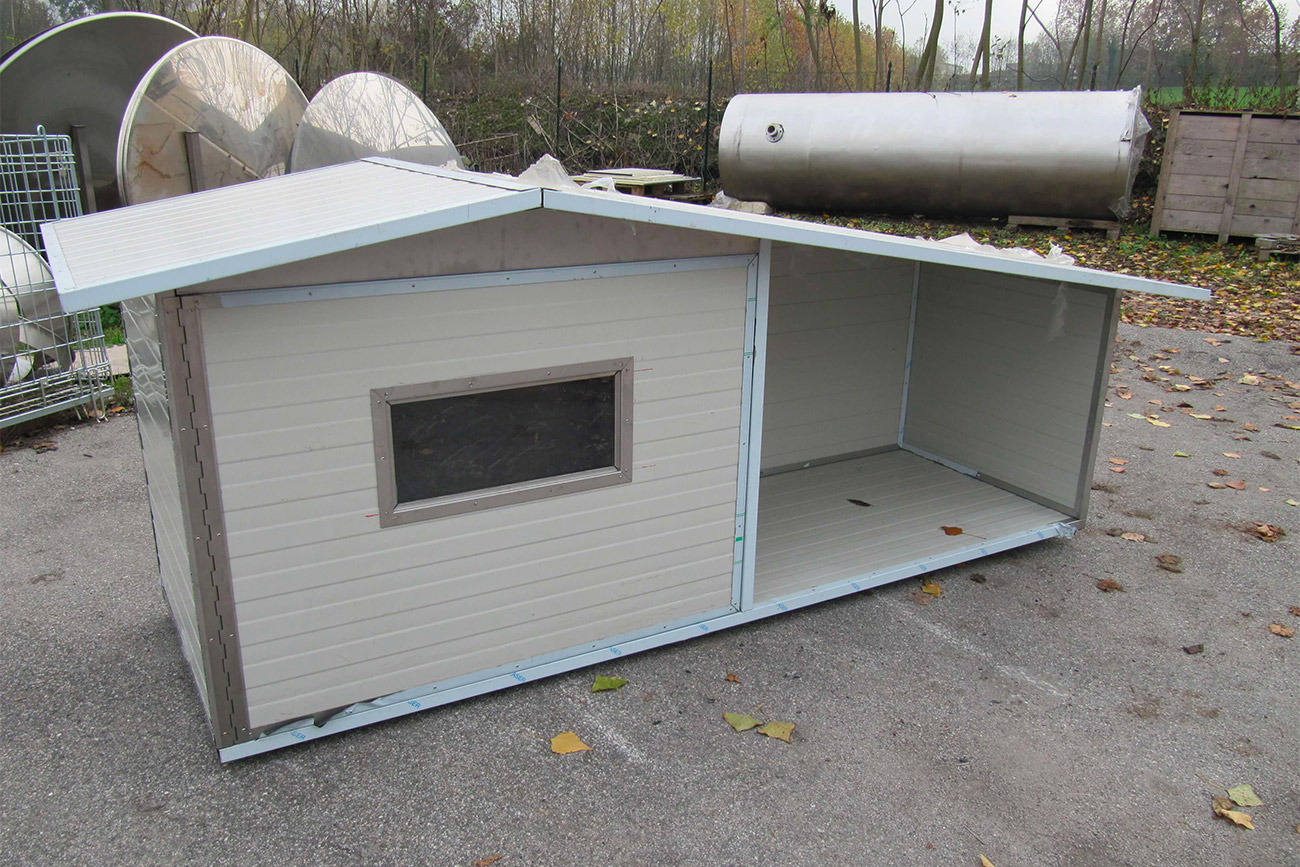 Chalet coibentato per cane